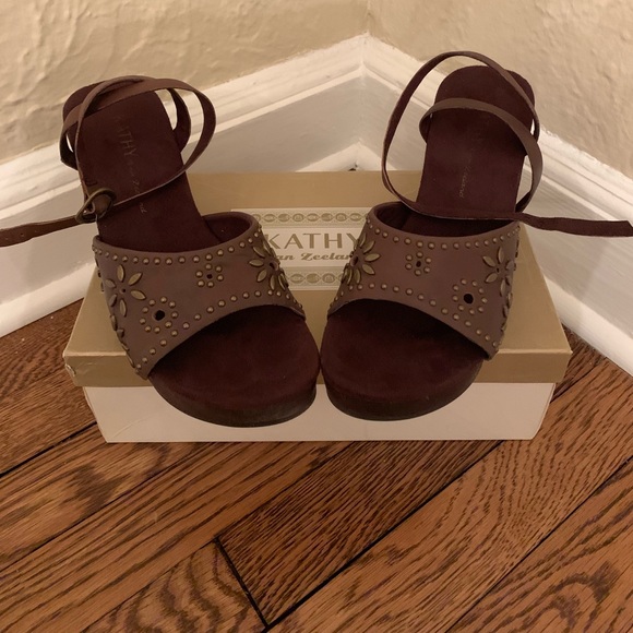 Beautiful, wedge sandals - Picture 2 of 4